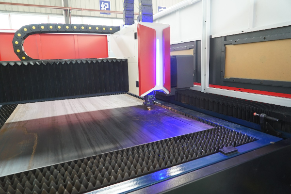 Sheet & Pipe Laser Cutter Factory View 12